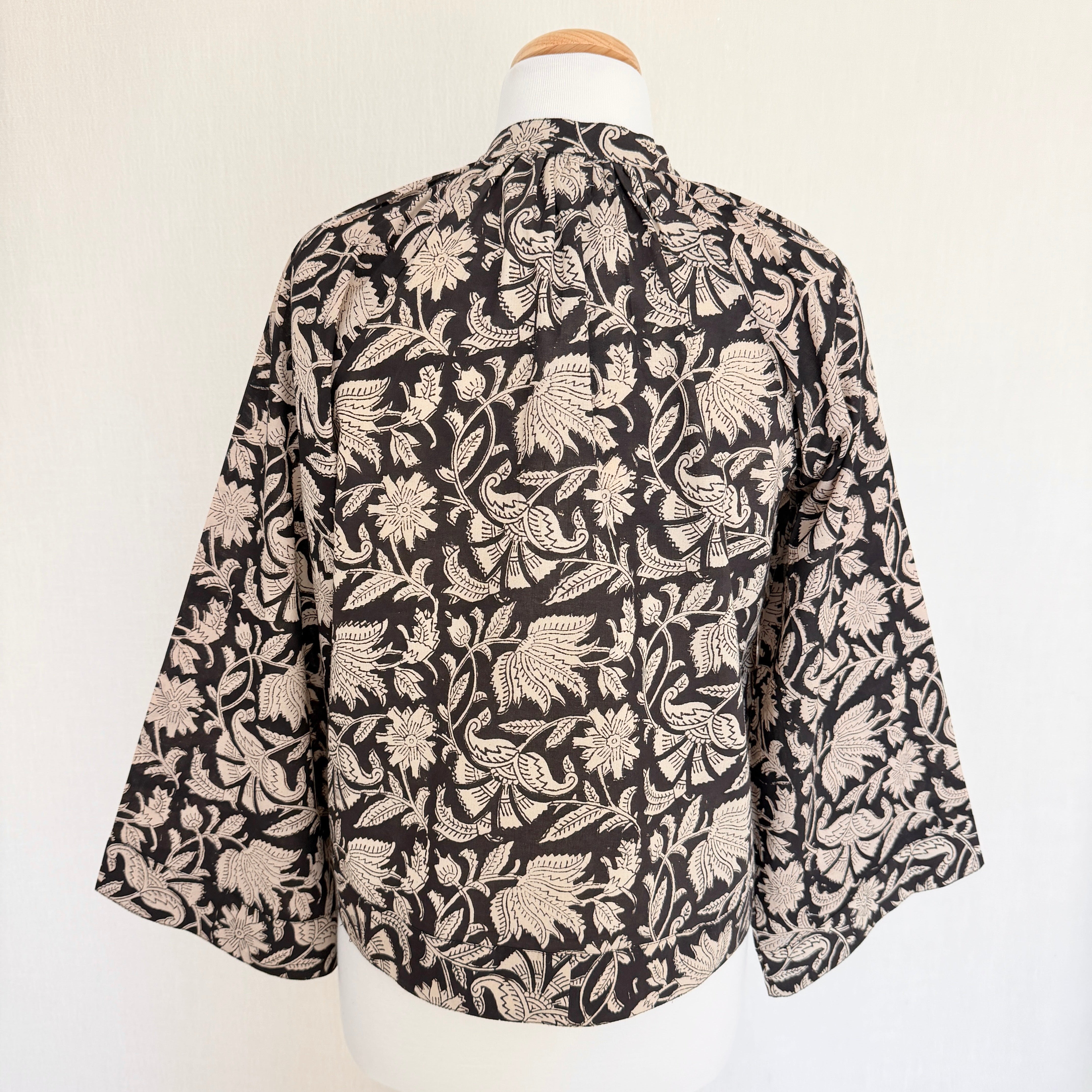 Haven Blouse - Raven