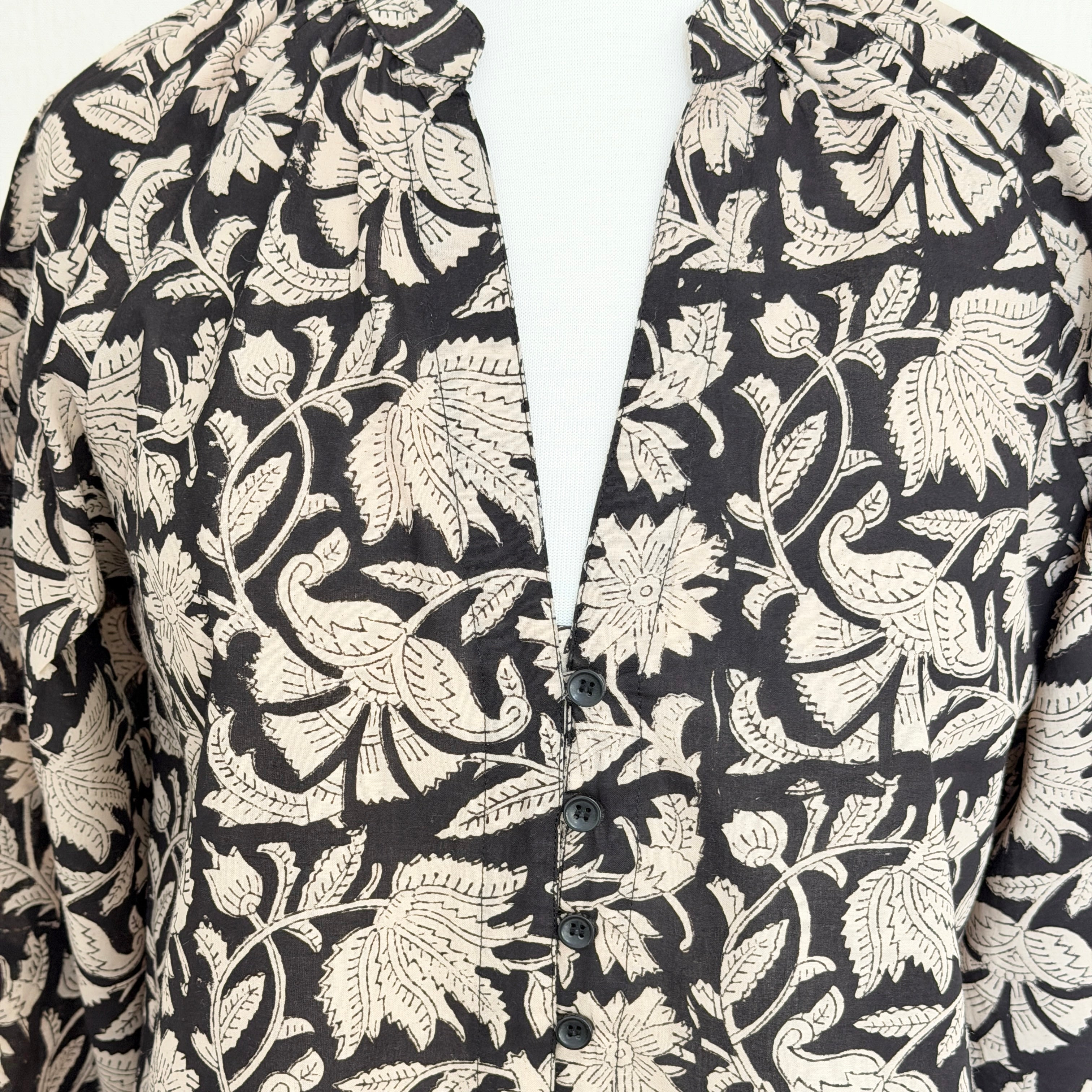 Haven Blouse - Raven