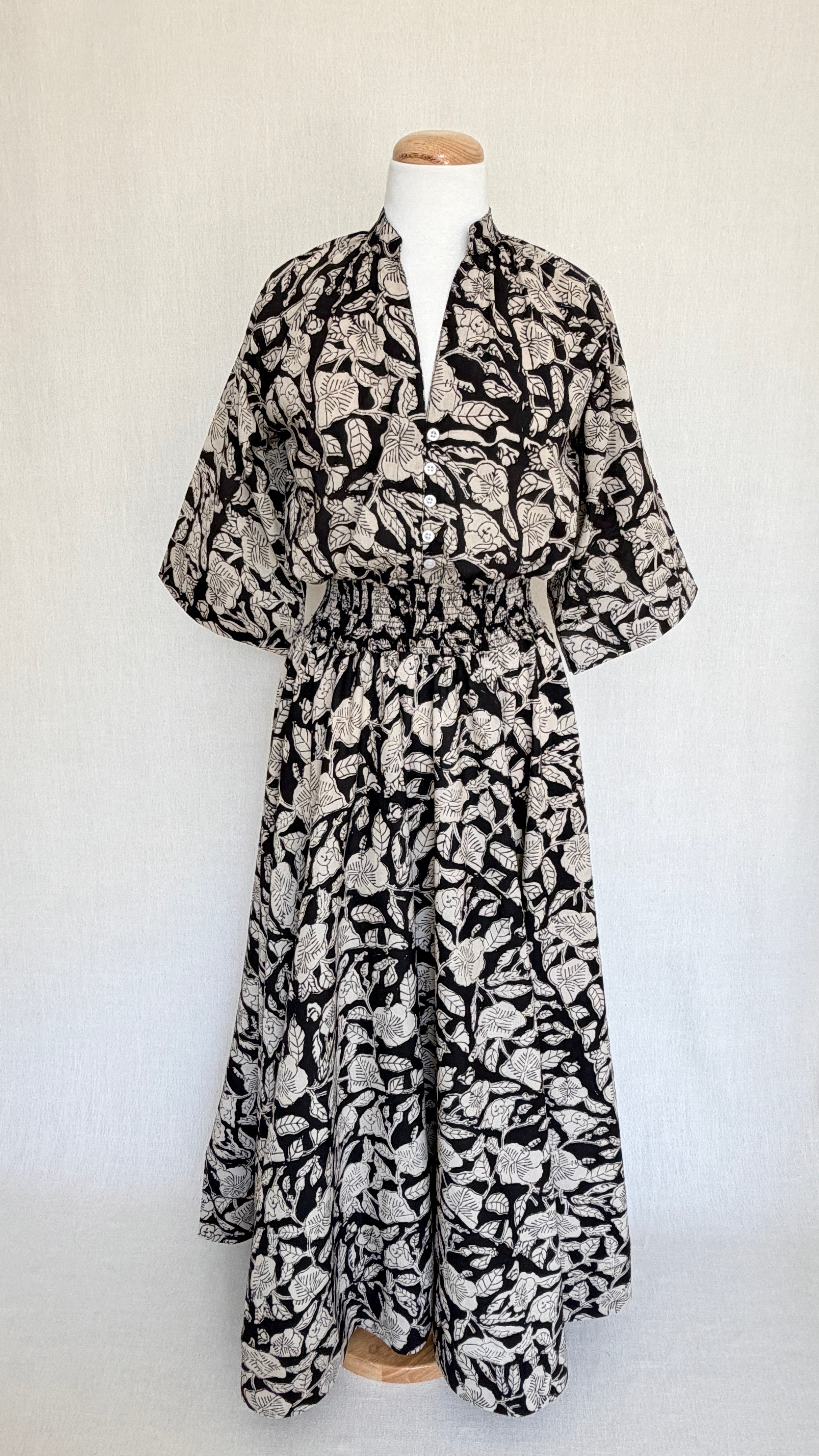 Oasis Dress - Raven