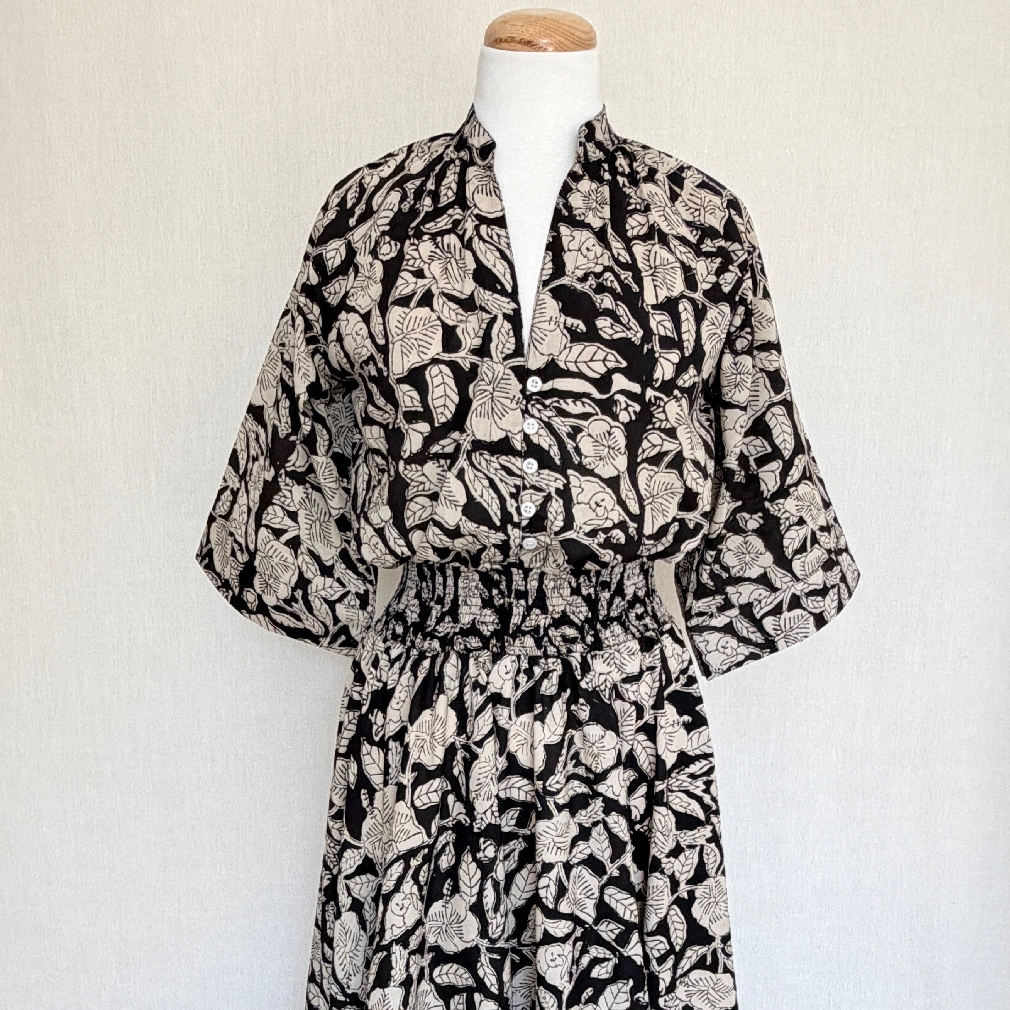 Oasis Dress - Raven