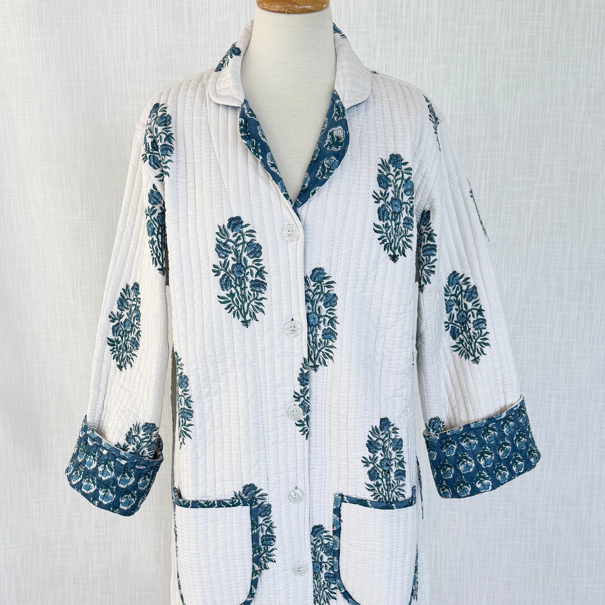 Lounge Robe / Dock Coat - Porcelain