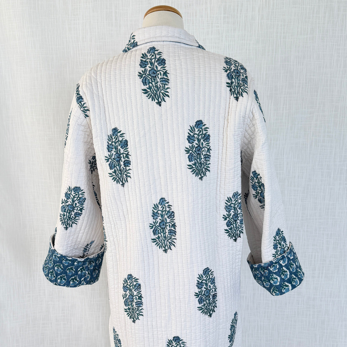 Lounge Robe / Dock Coat - Porcelain